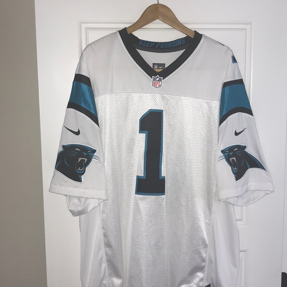 Nike NFL Carolina Panthers Cam Newton jersey